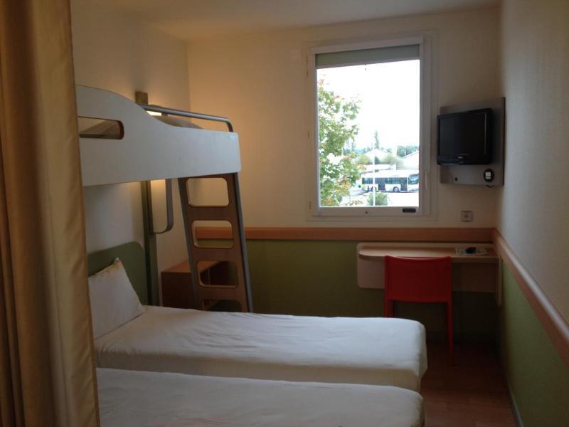 Ibis Budget Roanne Hotel Bagian luar foto
