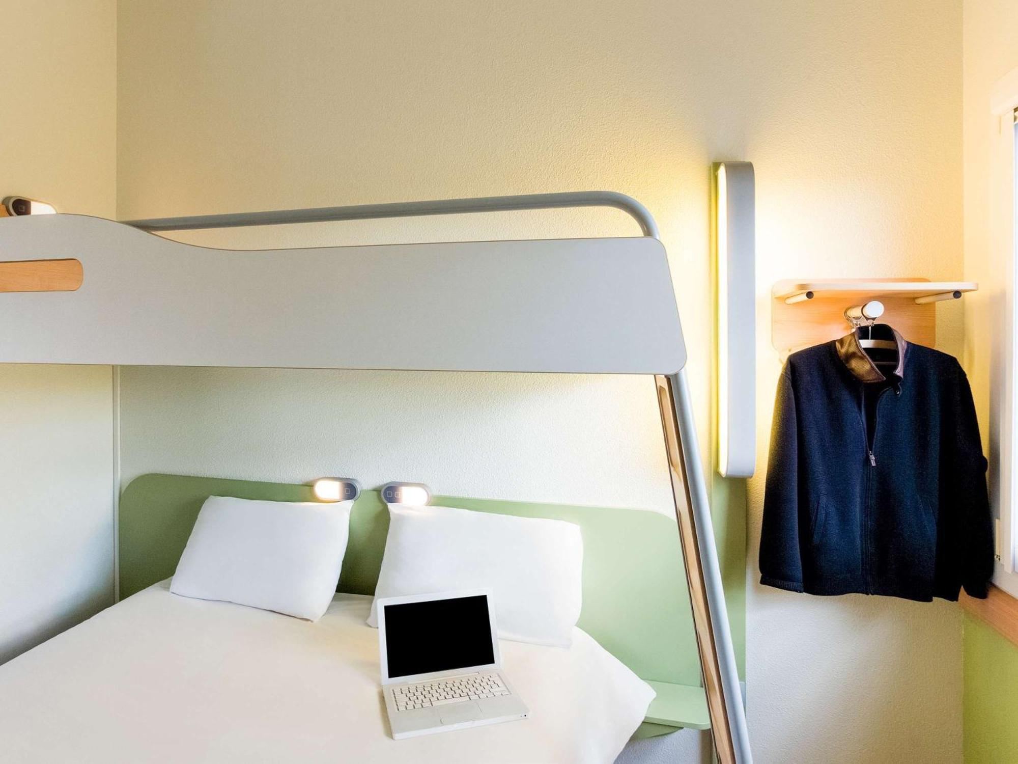 Ibis Budget Roanne Hotel Bagian luar foto