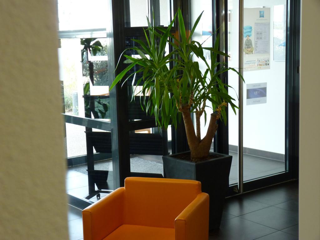Ibis Budget Roanne Hotel Bagian luar foto
